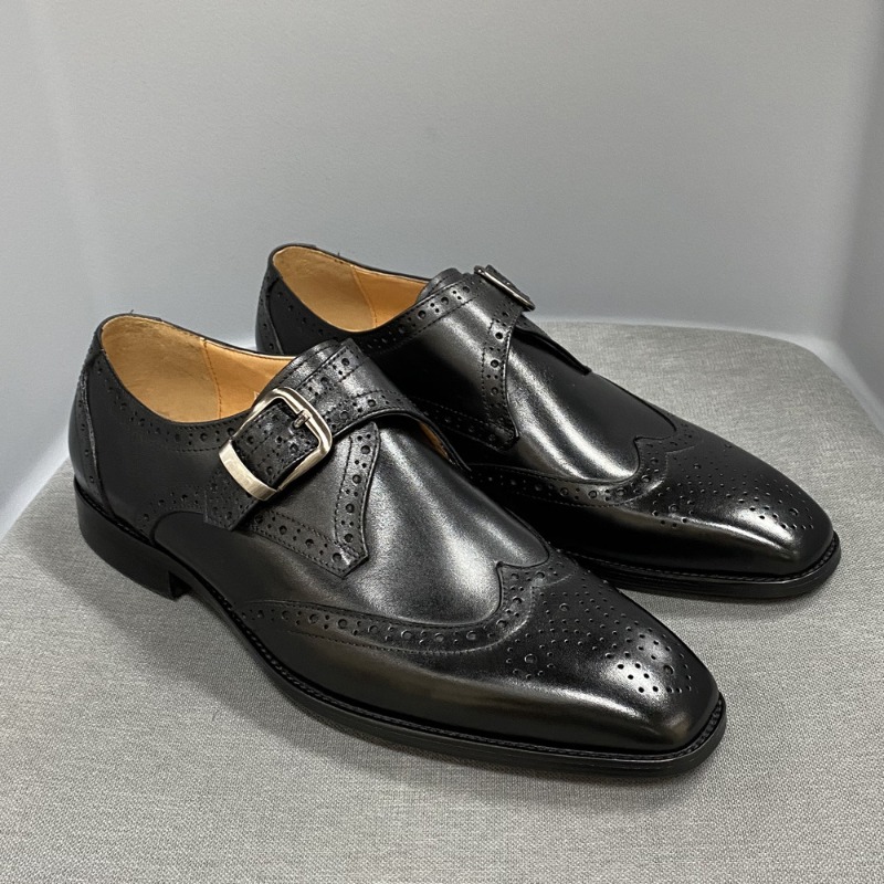 メンズカジュアルシューズ彫刻革シングルシューズファッション中 - Men Formal Wear Design のレビューと価格