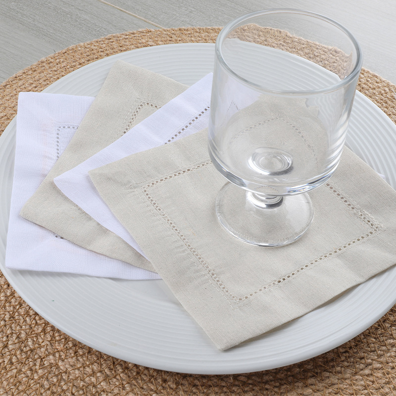50枚セット ホワイトリネンヘムステッチカクテルコースター  - Monogrammed Handkerchief のレビューと価格